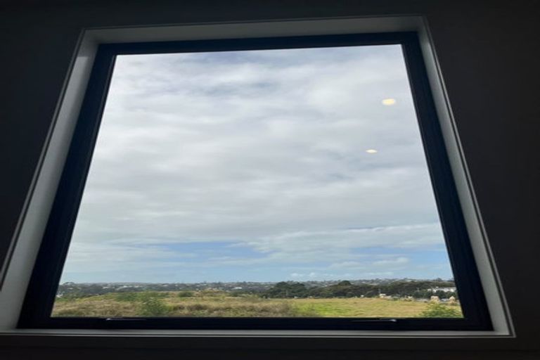 Photo of property in 32 Vasi Drive, Hobsonville, Auckland, 0616