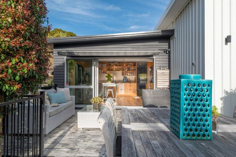 Photo of property in 205 Takahoa Drive, Kaiwaka, 0573