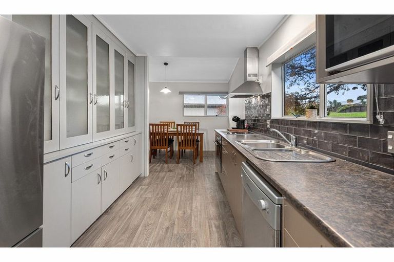 Photo of property in 16 Ascot Avenue, Te Kamo, Whangarei, 0112