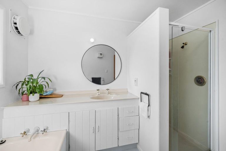 Photo of property in 25 Puriri Street, Hilltop, Taupo, 3330