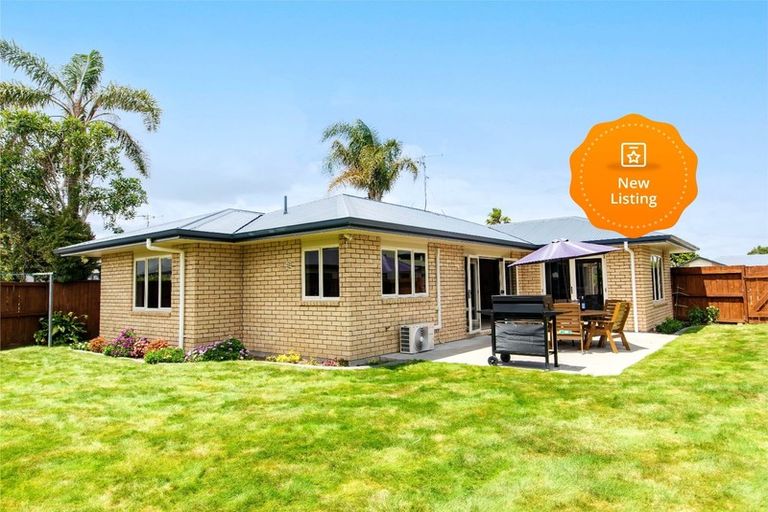 Photo of property in 6 Blairgowrie Place, Rototuna North, Hamilton, 3210