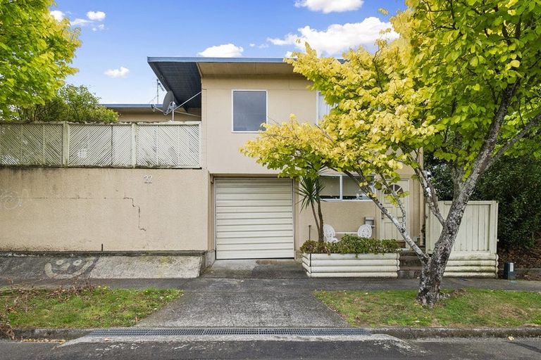 Photo of property in 22 Redwood Grove, Hokowhitu, Palmerston North, 4410