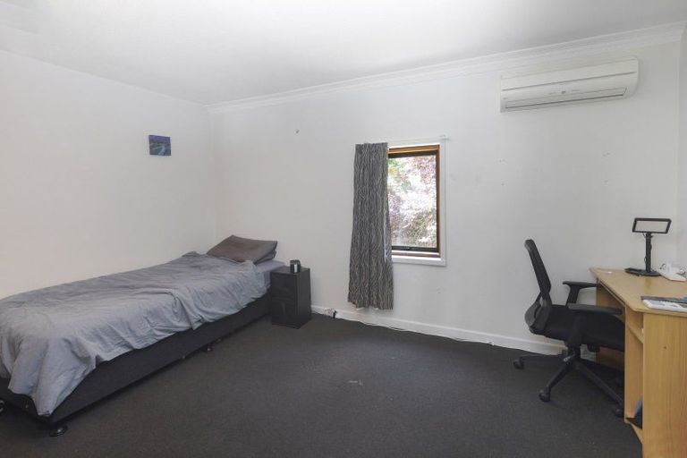 Photo of property in 16 Barlow Street, Ilam, Christchurch, 8041