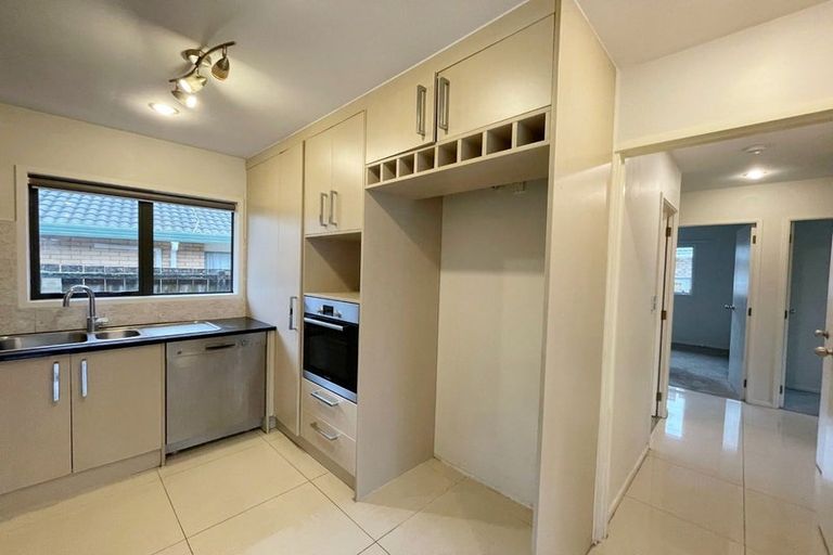 Photo of property in 21 Rebecca Rise, Weymouth, Auckland, 2103