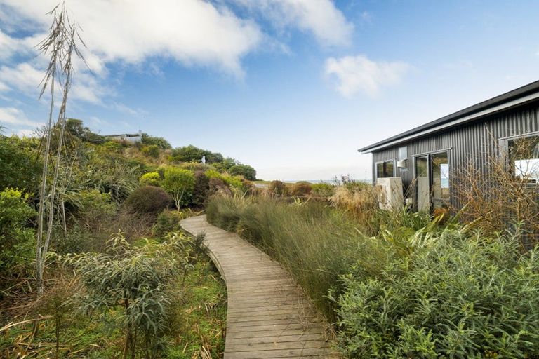 Photo of property in 46 Esplanade, Kaka Point, 9271