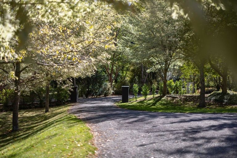 Photo of property in 274 Polson Hill Drive, Aokautere, Palmerston North, 4471