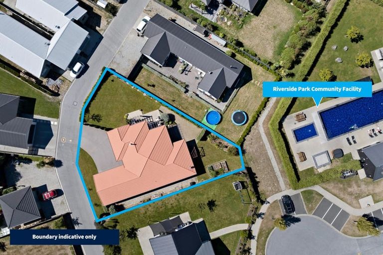 Photo of property in 11 Marbleleaf Lane, Albert Town, Wanaka, 9305
