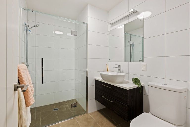 Photo of property in 48 Rewa Rewa Lane, Orewa, 0931