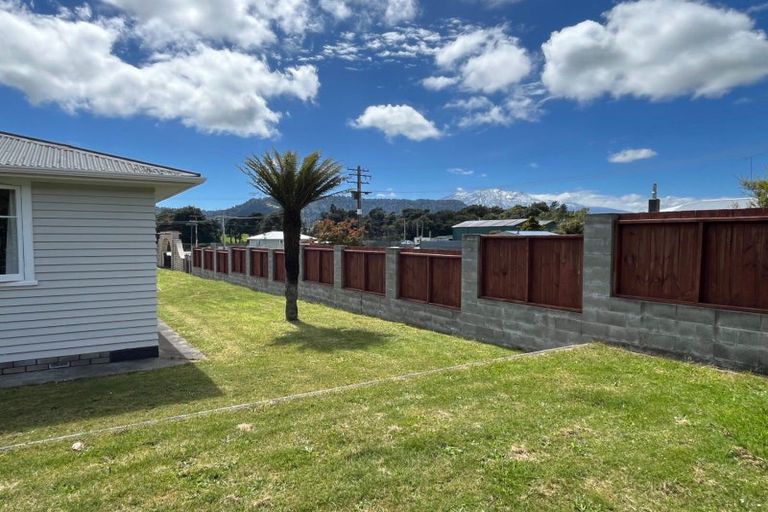 Photo of property in 16 Moore Street, Ohakune, 4625