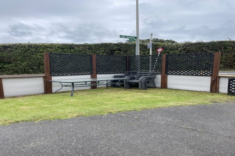 Photo of property in 1 First Avenue, Urenui, 4377