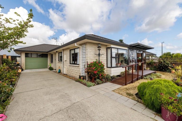 Photo of property in 2a Belvedere Crescent, Takaro, Palmerston North, 4412
