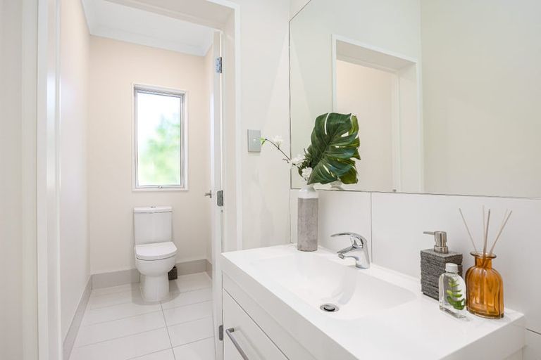 Photo of property in 5 Greyfort Road, Silverdale, 0932