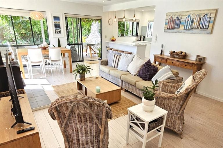 Photo of property in 103 Pacific Parade, Matarangi, Whitianga, 3592