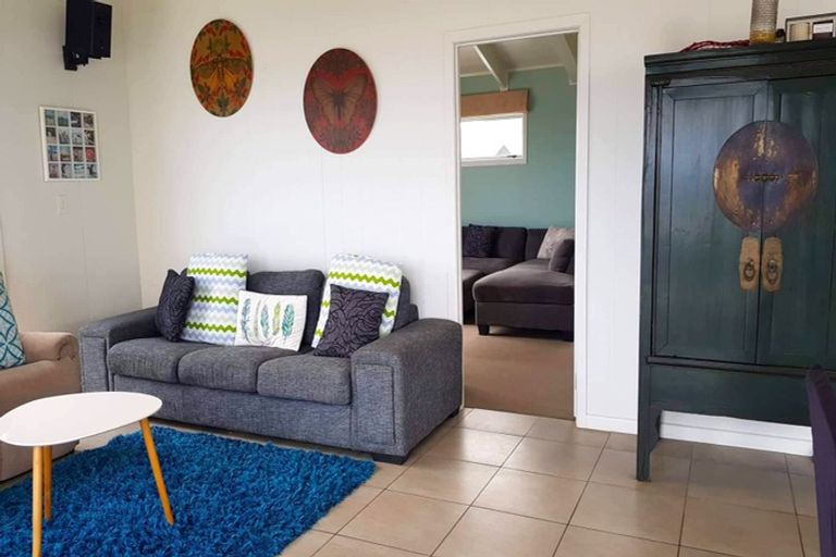 Photo of property in 23 Ocean View Road, Port Waikato, Tuakau, 2695