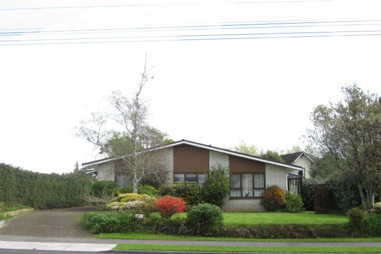 Photo of property in 300 Mangorei Road, Merrilands, New Plymouth, 4312