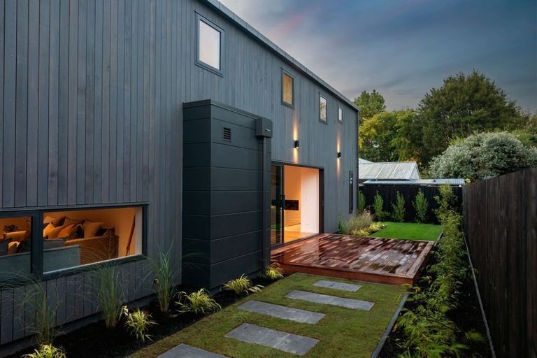 Photo of property in 86 Wairakei Road, Bryndwr, Christchurch, 8052