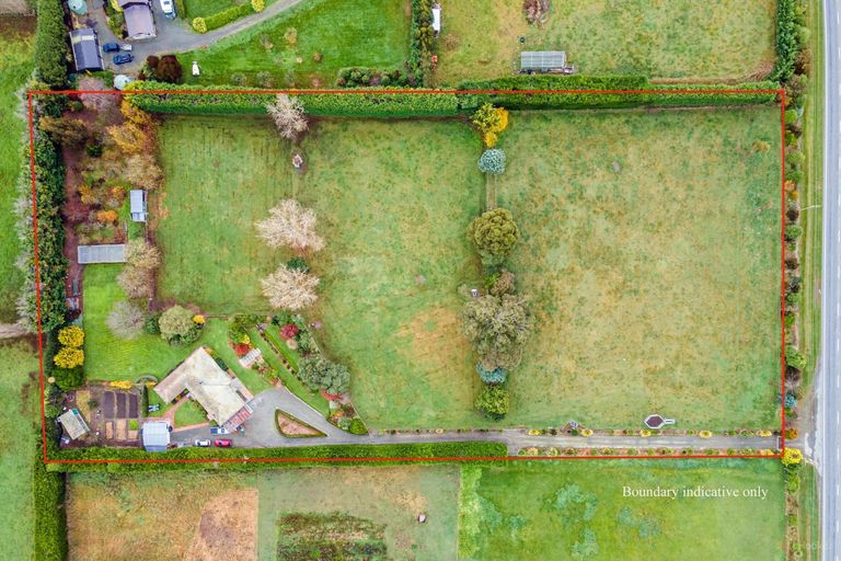 Photo of property in 293 Pleasant Point Highway, Levels, Timaru, 7975