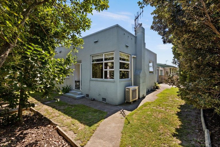 Photo of property in 114 Mayfair Avenue, Mayfair, Hastings, 4122