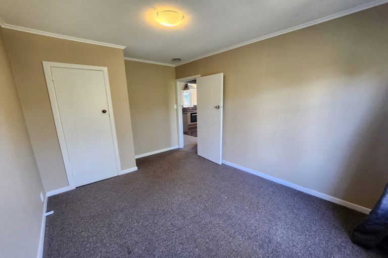 Photo of property in 27 Glenfern Road, Mellons Bay, Auckland, 2014