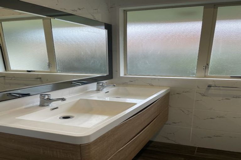 Photo of property in 20 Legacy Drive, Henderson, Auckland, 0612