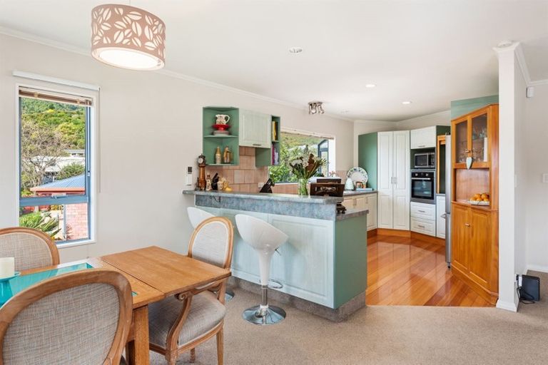Photo of property in 4 Rimu Terrace, Waikawa, Picton, 7220