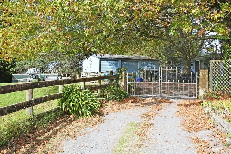 Photo of property in 102 Karaka Road, Karaka, Drury, 2578