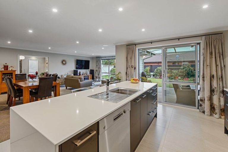 Photo of property in 4 Churchill Drive, Rangiora, 7400