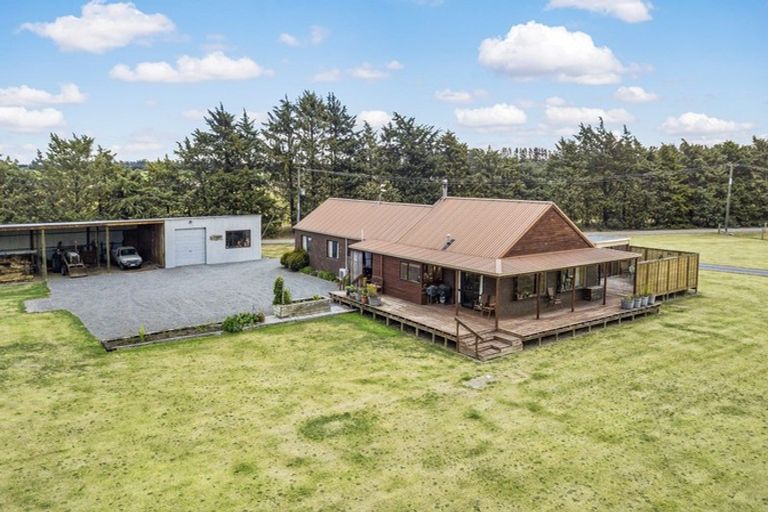 Photo of property in 84 Derretts Road, Hororata, Darfield, 7572