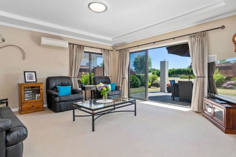 Photo of property in 35 Oriental Parade, Papamoa Beach, Papamoa, 3118