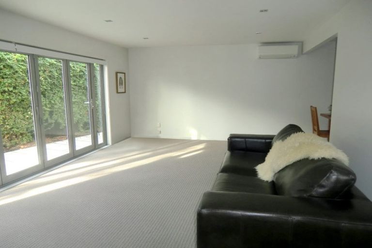 Photo of property in 2/106 Leinster Road, Merivale, Christchurch, 8014