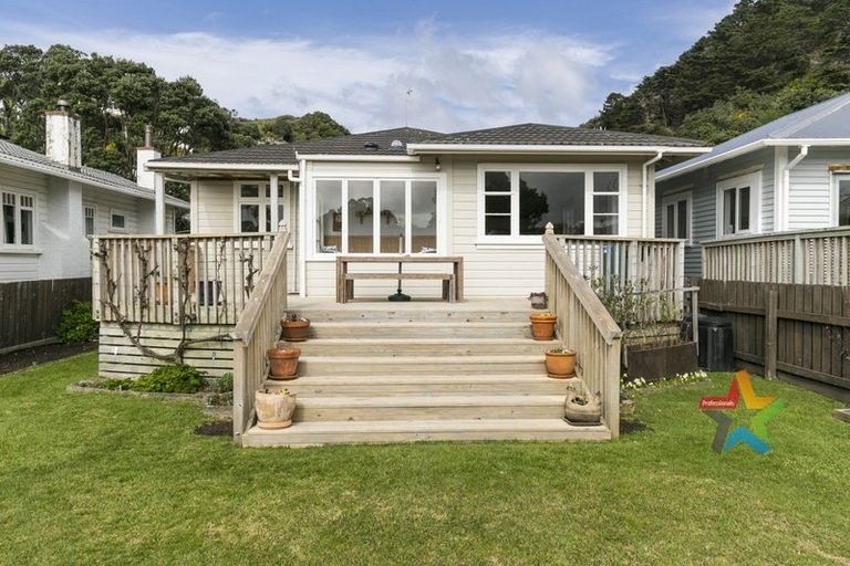 Photo of property in 13 Pinnacle Street, Seatoun, Wellington, 6022