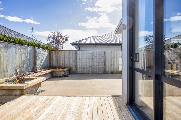 Photo of property in 27 Silverstream Boulevard, Kaiapoi, 7630