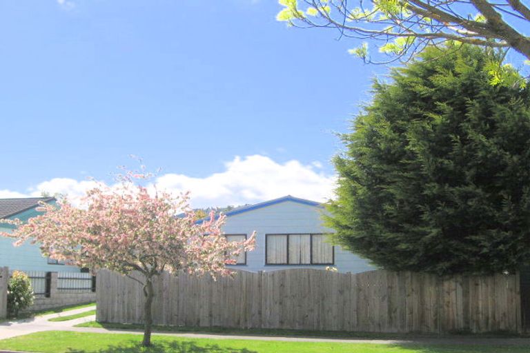 Photo of property in 32 Arthur Crescent, Hilltop, Taupo, 3330