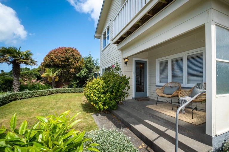 Photo of property in 298 Clifton Road, Te Awanga, 4102