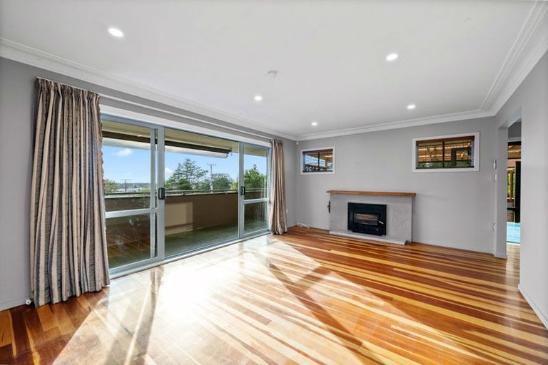 Photo of property in 17 Red Hill Road, Red Hill, Papakura, 2110