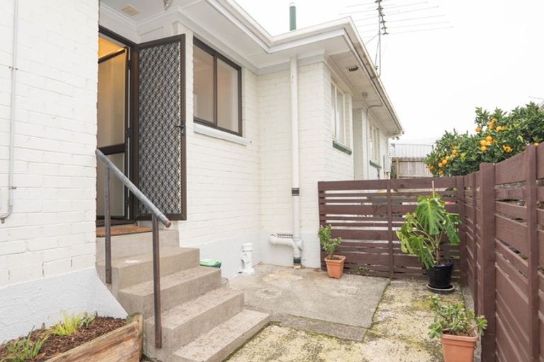 Photo of property in 2/30 Union Street, Papakura, 2110