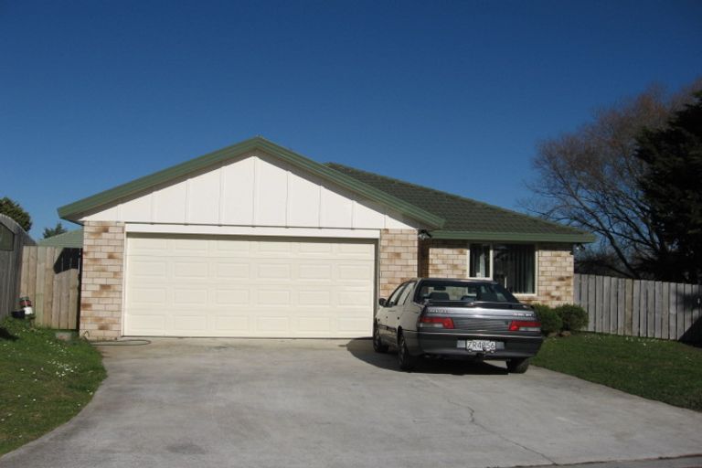 Photo of property in 21 Carisbrook Crescent, Papakura, 2110