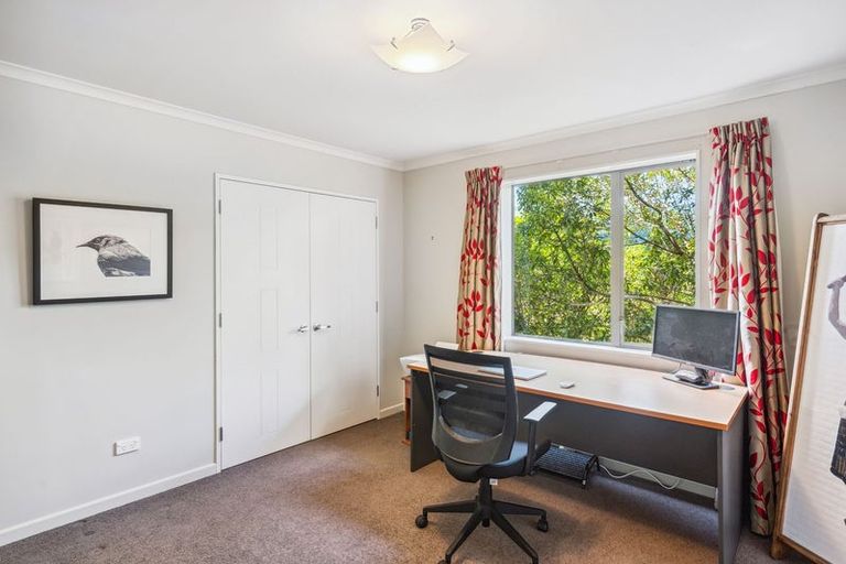 Photo of property in 6 Ocean Vista Lane, Paraparaumu, 5032