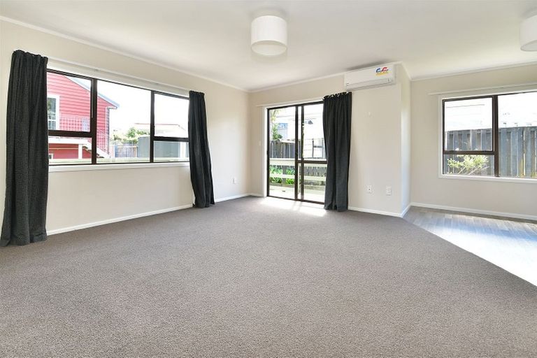 Photo of property in 6b Brandon Road, Manly, Whangaparaoa, 0930