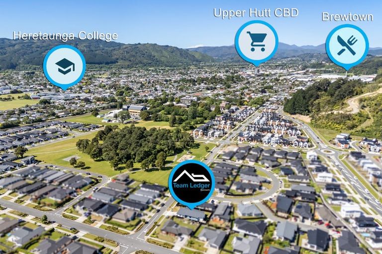 Photo of property in 17 Buddle Road, Wallaceville, Upper Hutt, 5018