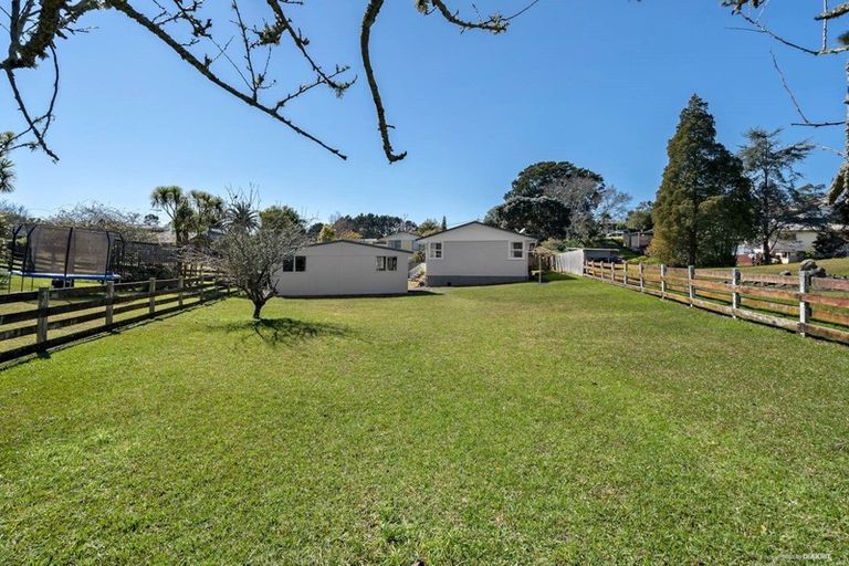 Photo of property in 70 Holly Street, Avondale, Auckland, 1026