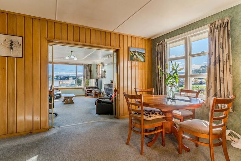 Photo of property in 18 Weir Street, Green Island, Dunedin, 9018