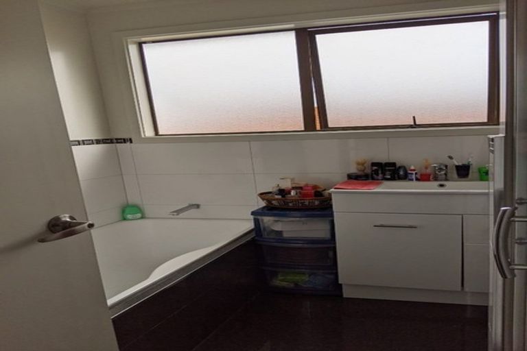 Photo of property in 236 Mahia Road, Weymouth, Auckland, 2103