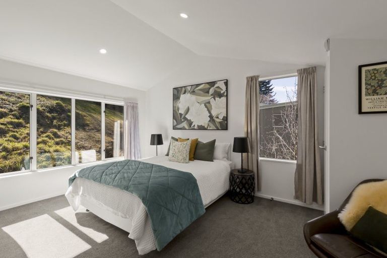 Photo of property in 6a Vancouver Drive, Queenstown, 9300