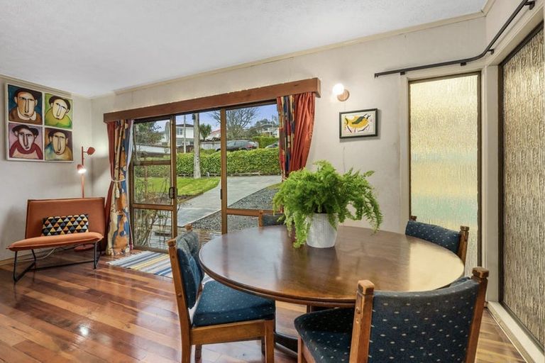 Photo of property in 5 Bank Street, Hillcrest, Auckland, 0627