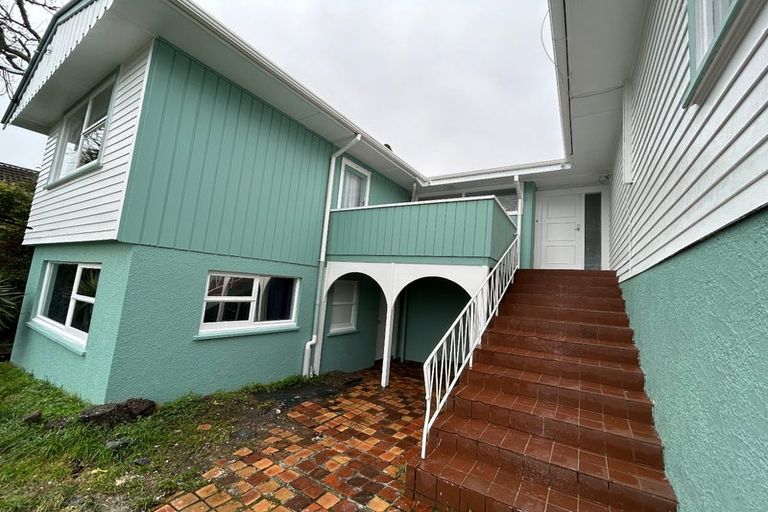 Photo of property in 5 Lynn Road, Bayview, Auckland, 0629