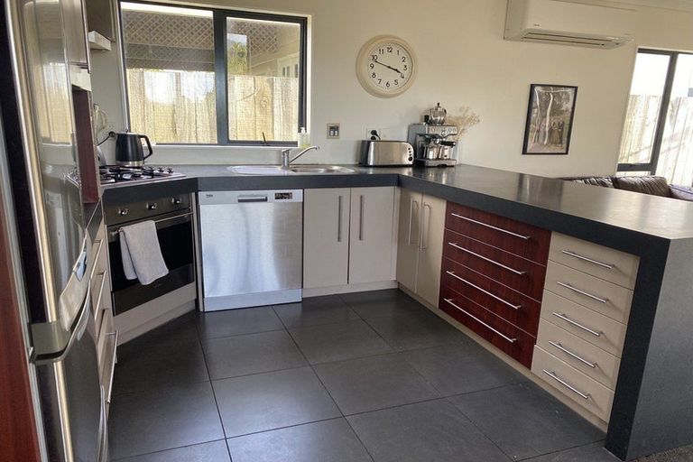 Photo of property in 24 Tarawera Road, Johnsonville, Wellington, 6037