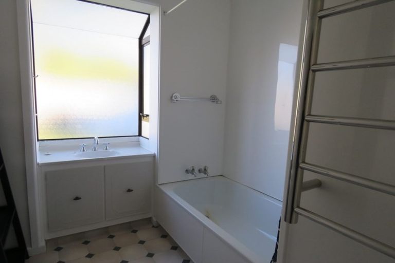 Photo of property in 60 Suva Street, Upper Riccarton, Christchurch, 8041