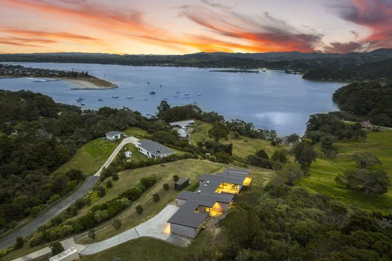 Photo of property in 46 Laika Avenue, Ti Point, Warkworth, 0985