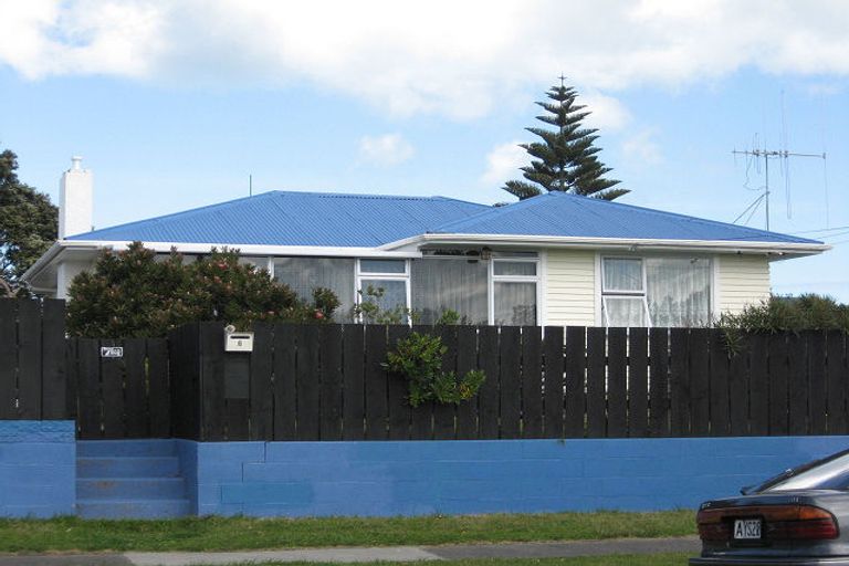 Photo of property in 8 Titoki Street, Castlecliff, Whanganui, 4501